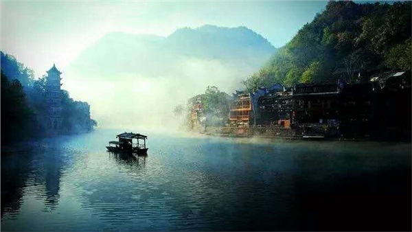 神秘湘西、鳳凰九景汽車(chē)兩日游