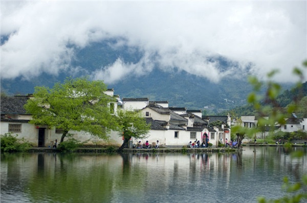 黃山、秀水千島湖、水墨宏村、西遞徽州古城高鐵純玩5日游