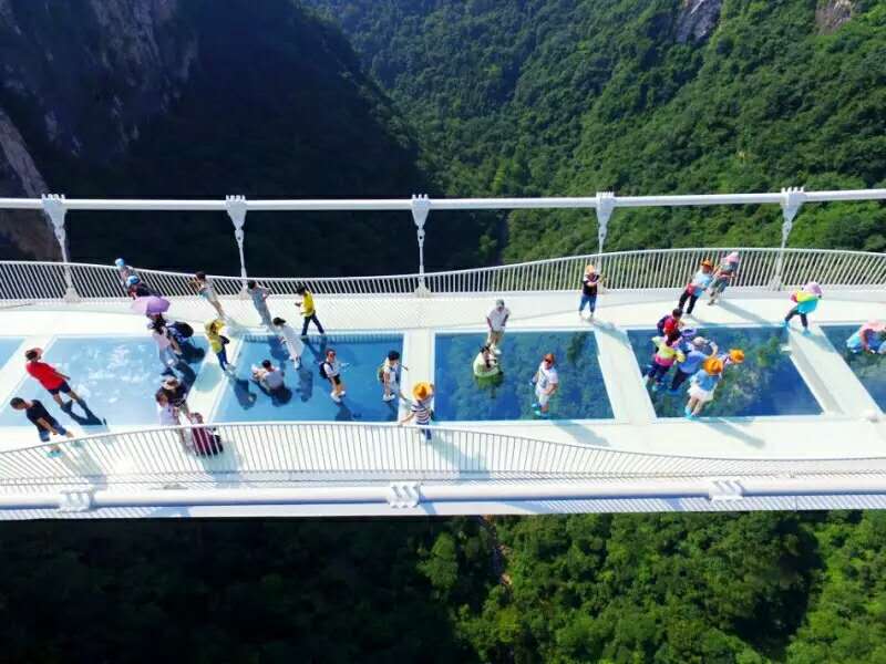 E1線：玻璃橋、袁家界、天子山、金鞭溪、天門山、夯吾苗寨、鳳凰古城湘西“精華之旅”品質(zhì)純玩4晚5日游