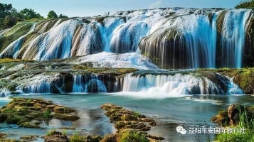 貴州黃果樹大瀑布、梵凈山、西江千戶苗寨、荔波大小七孔、鎮(zhèn)遠(yuǎn)古城遵義會議會址、息烽集中營汽車七日游