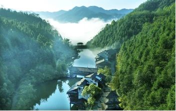 梅山文化園、青云洞、云臺山2日